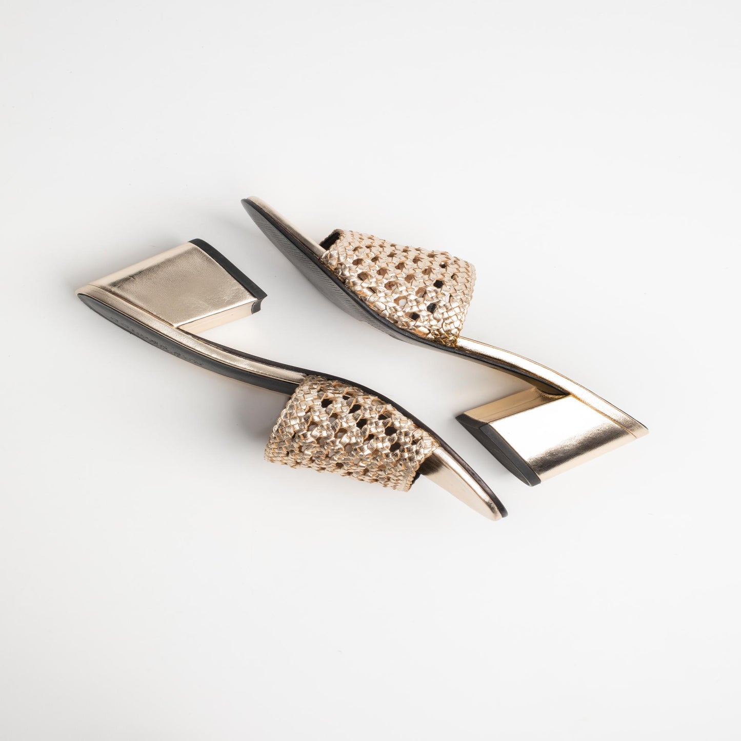 KEWANEE sandales en cuir gold